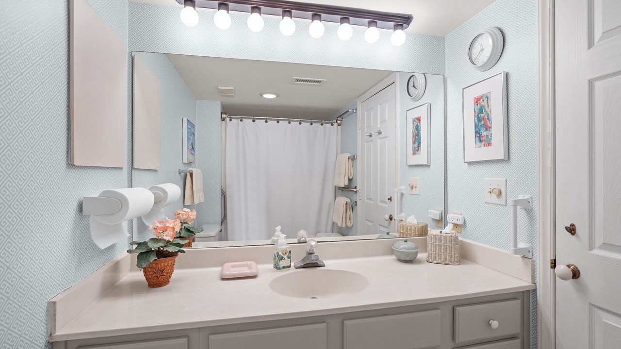 Photo of Bathroom in Pine Knoll Shores