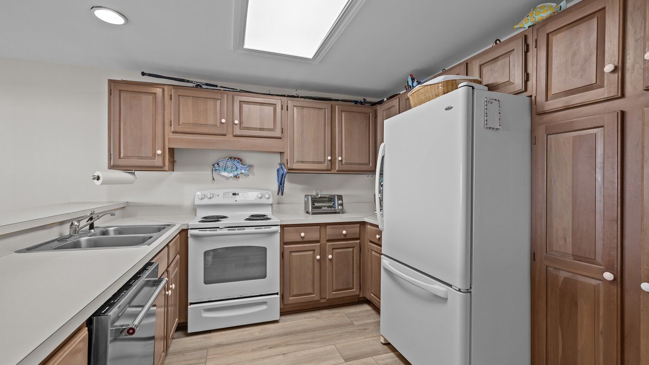 Photo of Kitchen in Pine Knoll Shores