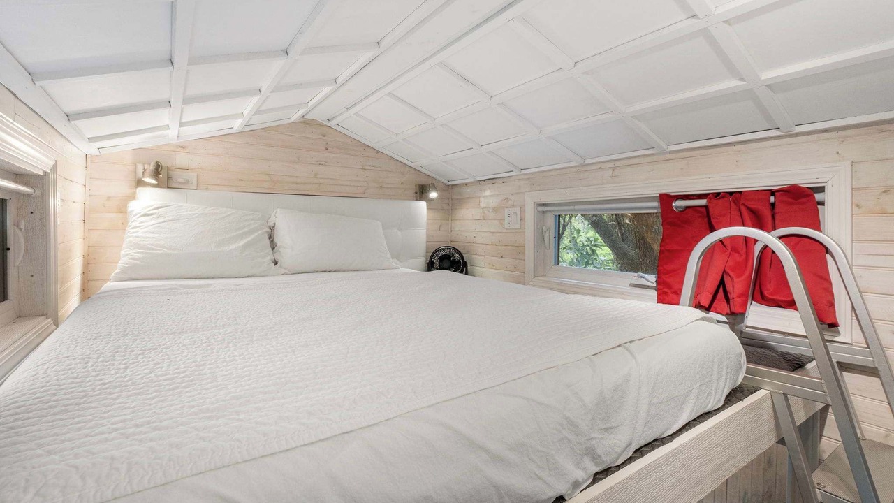 Photo of Others in Roswell