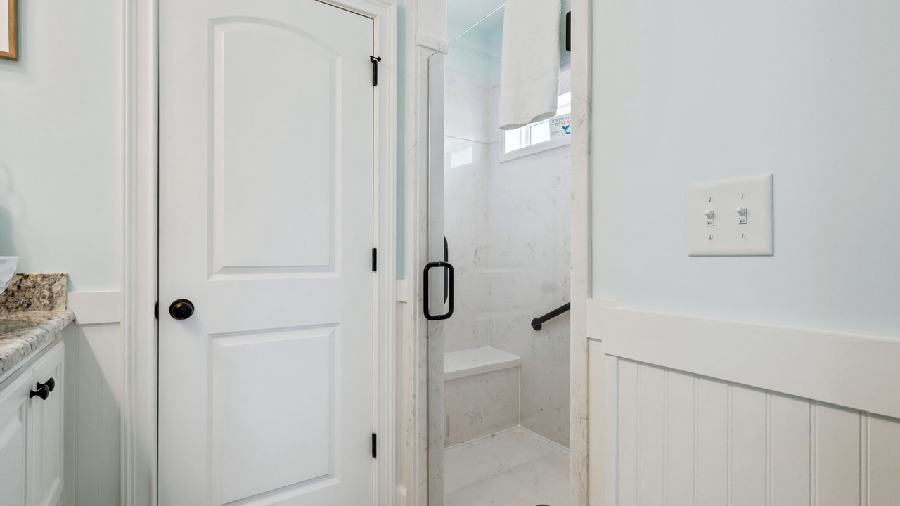 Photo of Bathroom in Dauphin Island