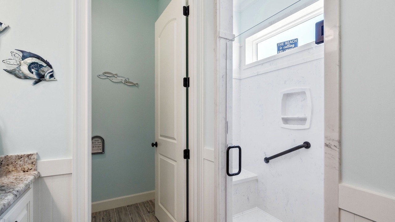 Photo of Bathroom in Dauphin Island