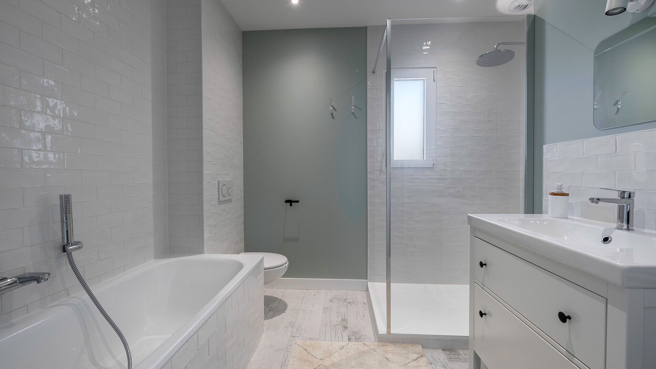 Photo of Bathroom in Pornichet