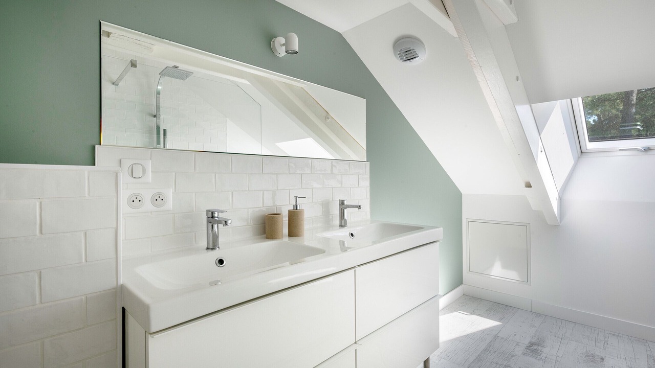 Photo of Bathroom in Pornichet