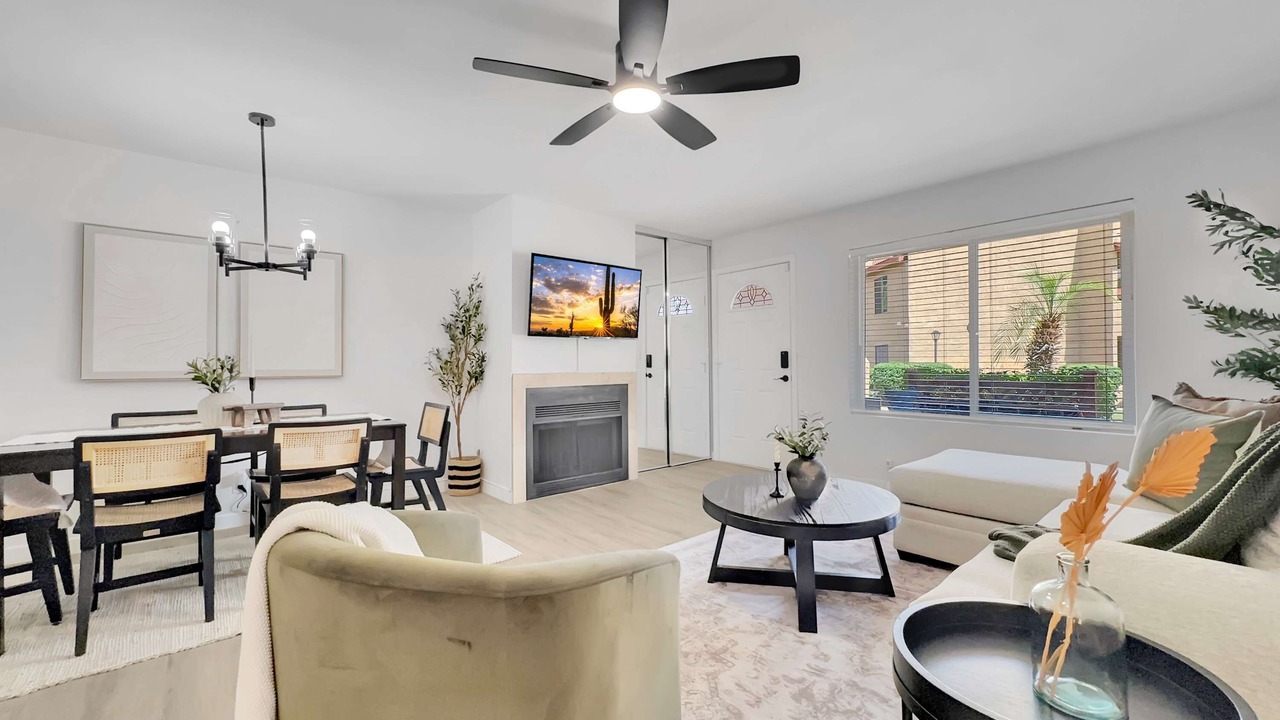 Photo of Livingroom in North Mountain