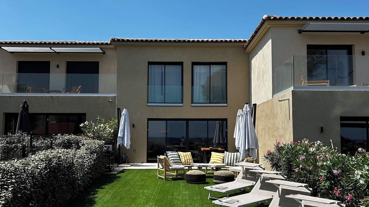 Photo of Patio Balcony in Plage de la Garonnette