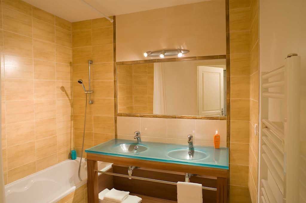 Photo of Bathroom in L'Aiguillon-sur-Vie
