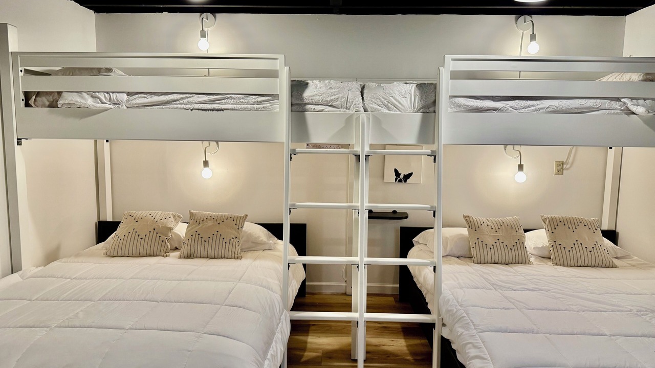 Photo of Bedroom in Delavan Lake