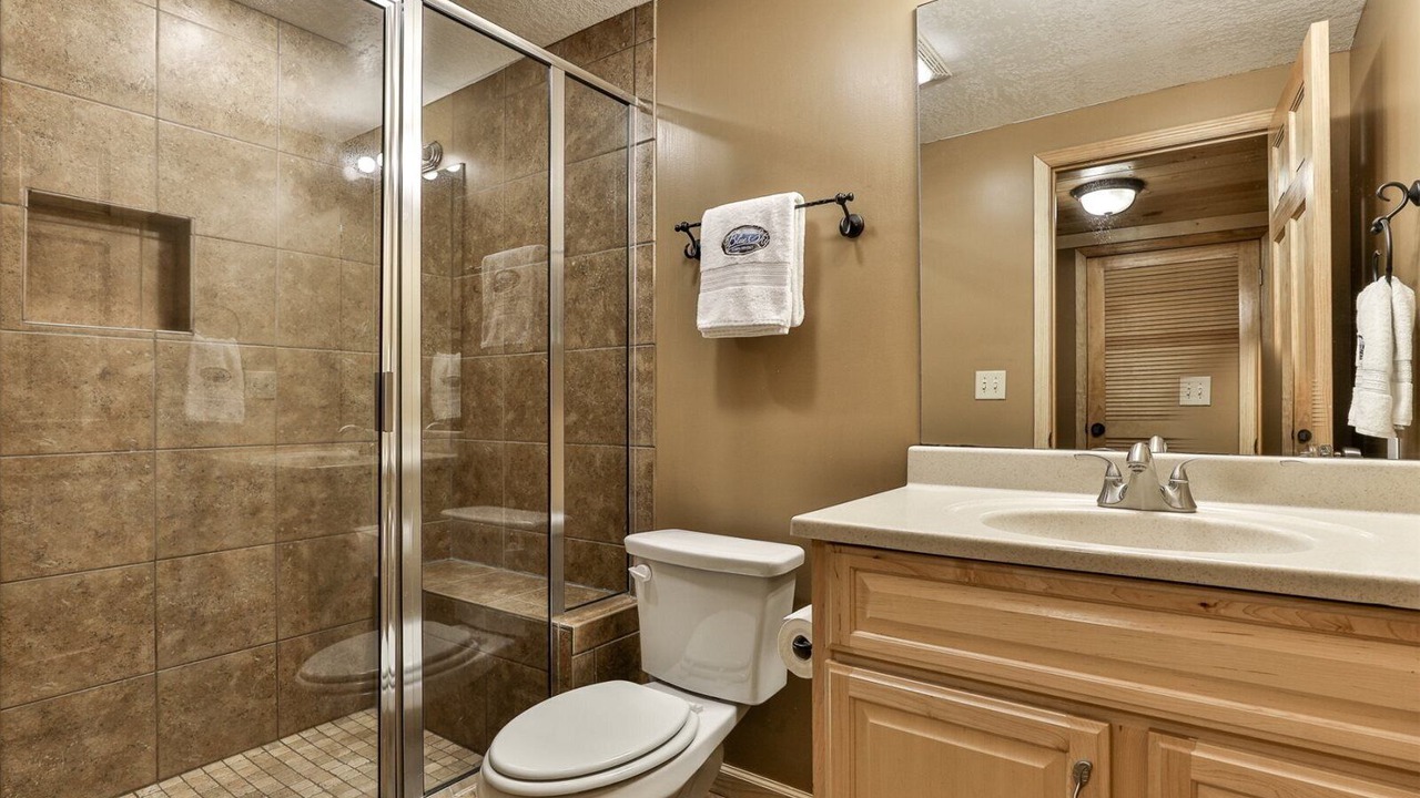 Photo of Bathroom in McCaysville