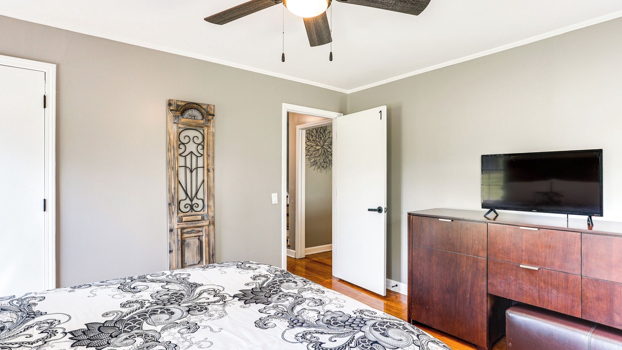 Photo of Bedroom in Mason