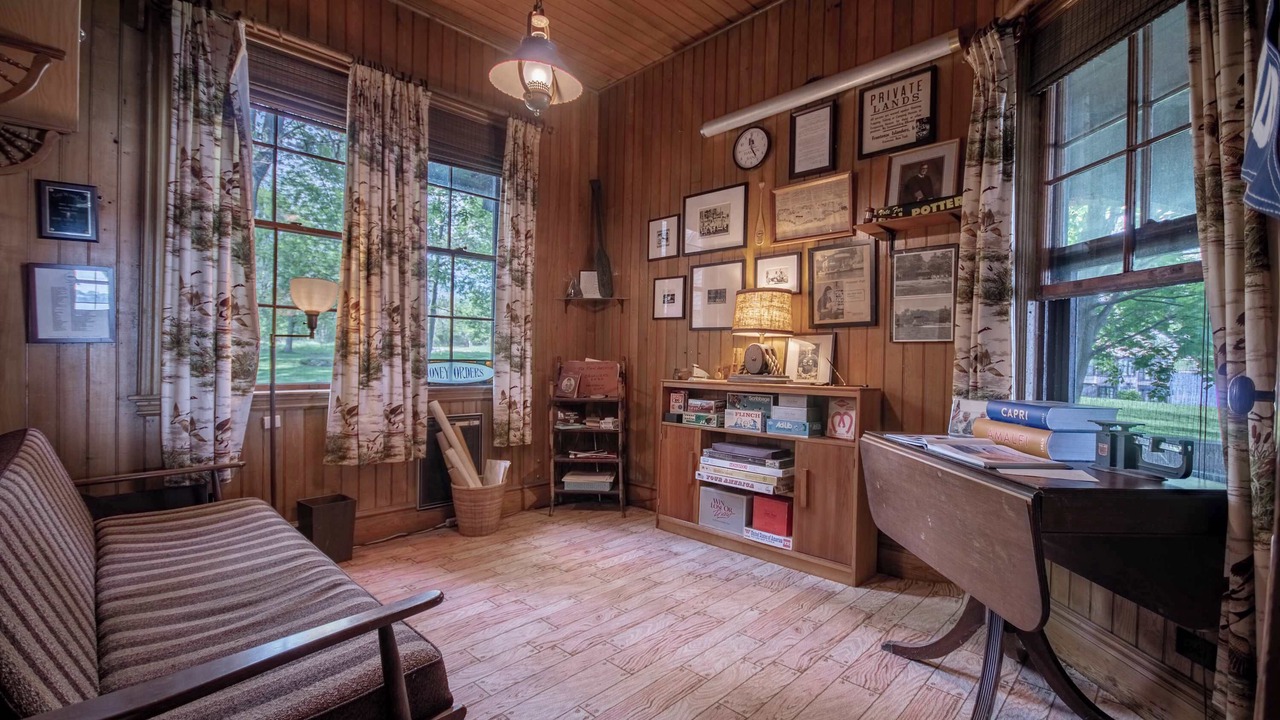 Photo of Bedroom in Frontenac