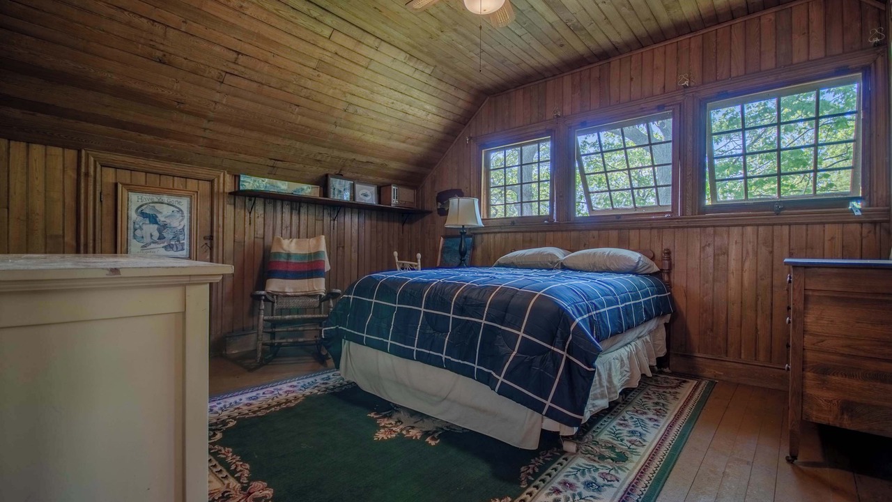 Photo of Bedroom in Frontenac
