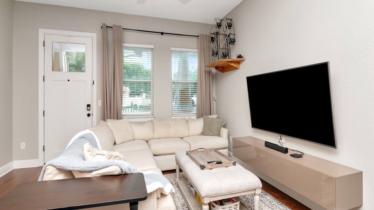Photo of Livingroom in Old Seminole Heights