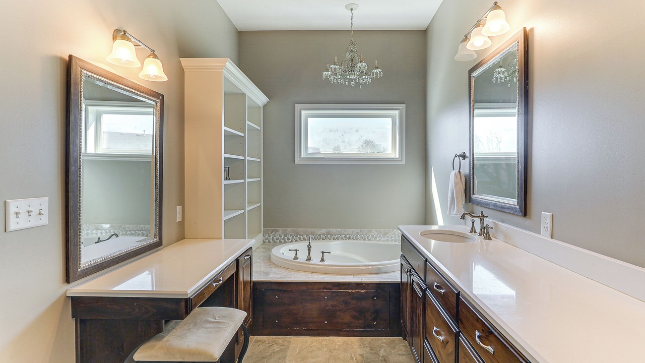 Photo of Bathroom in Bel Aire