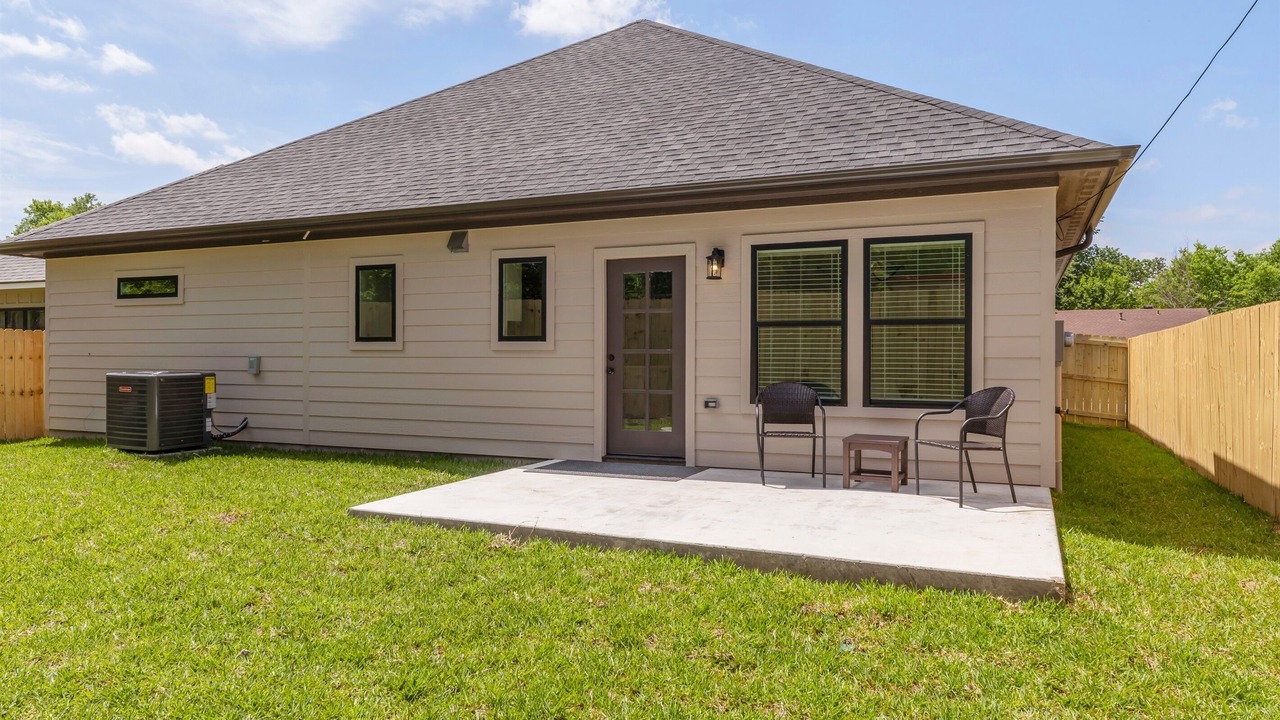 Photo of Outdoor in Bryan