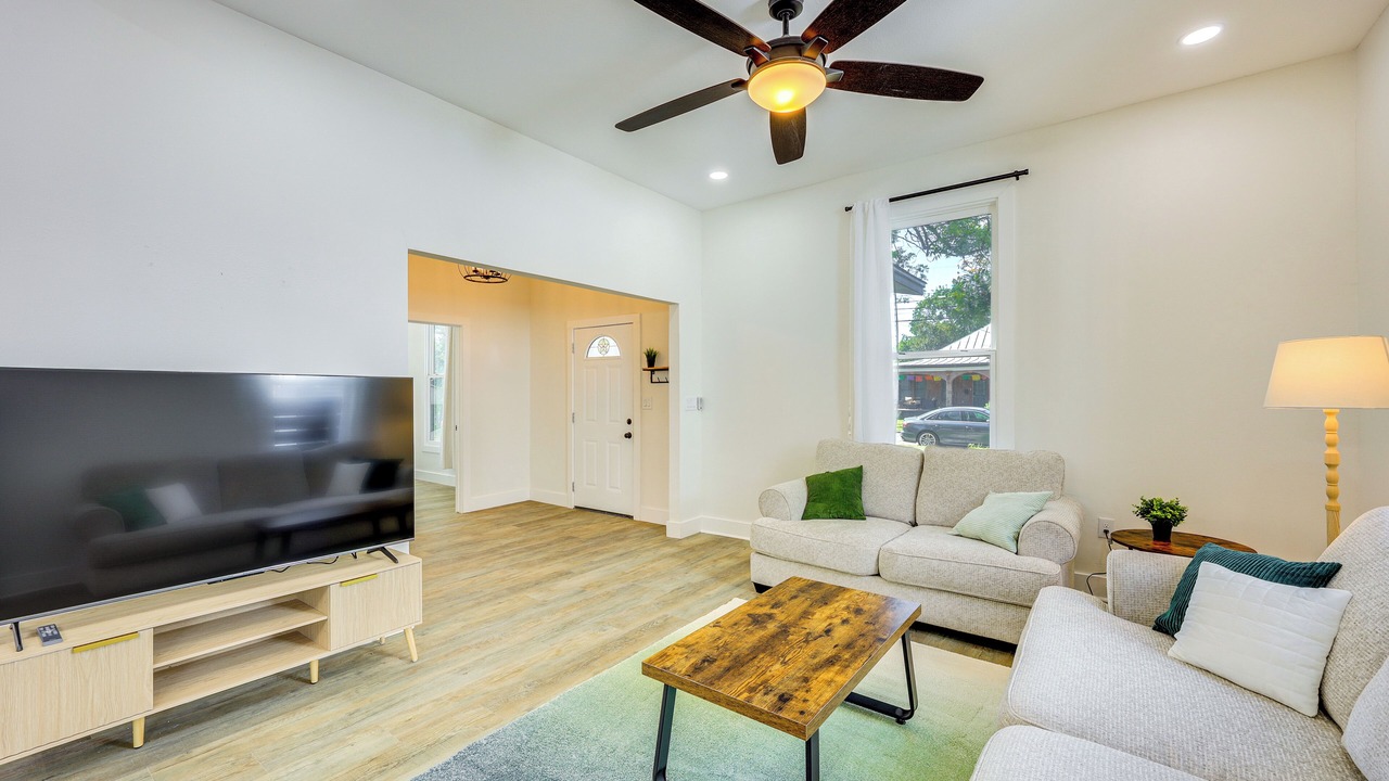 Photo of Livingroom in Eastside Promise Neighborhood