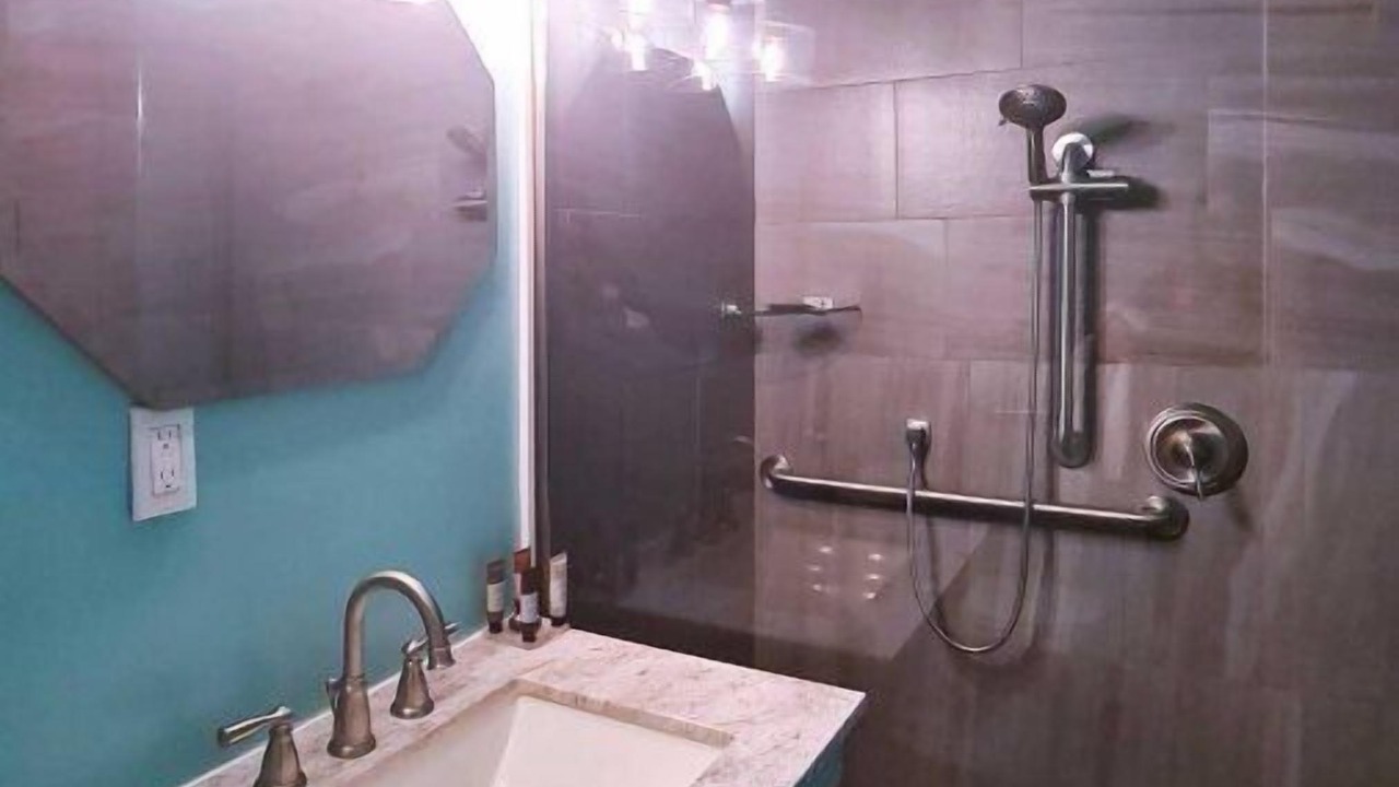 Photo of Bathroom in Lenox