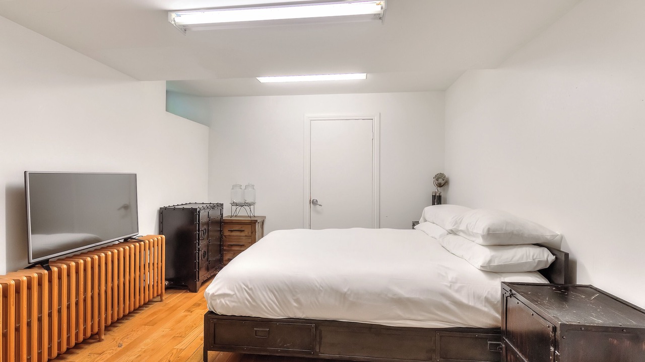 Photo of Bedroom in Latin Quarter