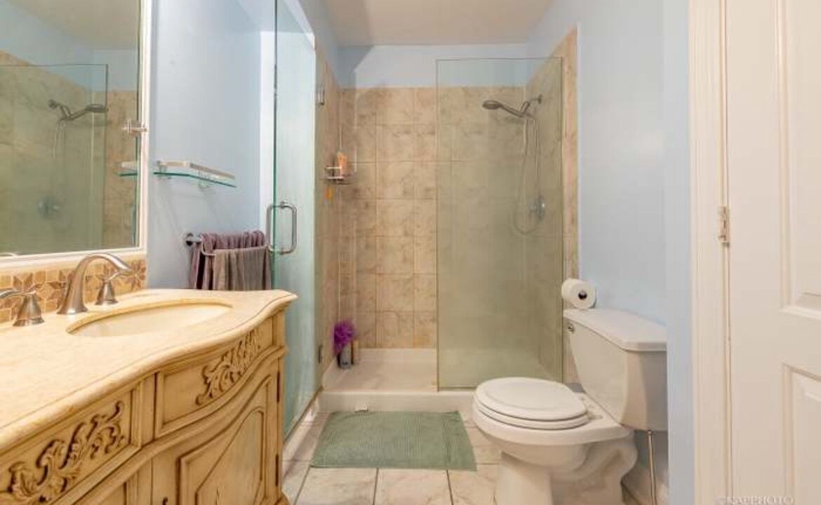 Photo of Bathroom in Douglas