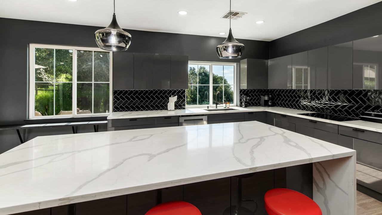Photo of Kitchen in Crest