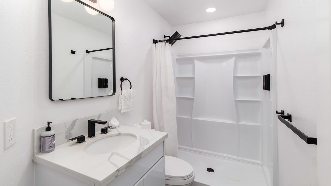 Photo of Bathroom in Crest