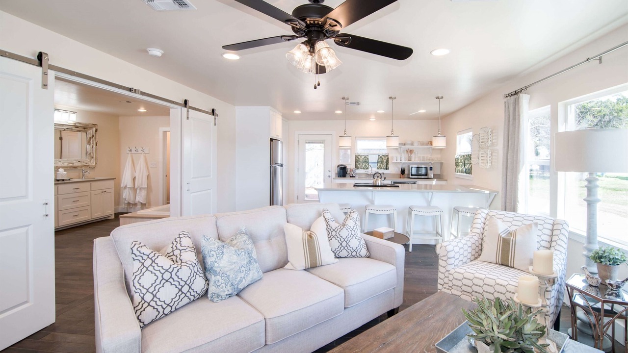 Photo of Livingroom in Fredericksburg