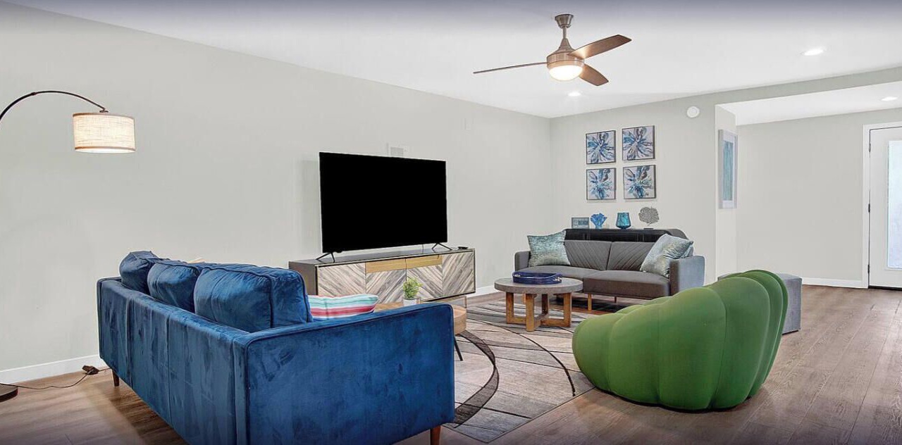 Photo of Livingroom in Circle Area