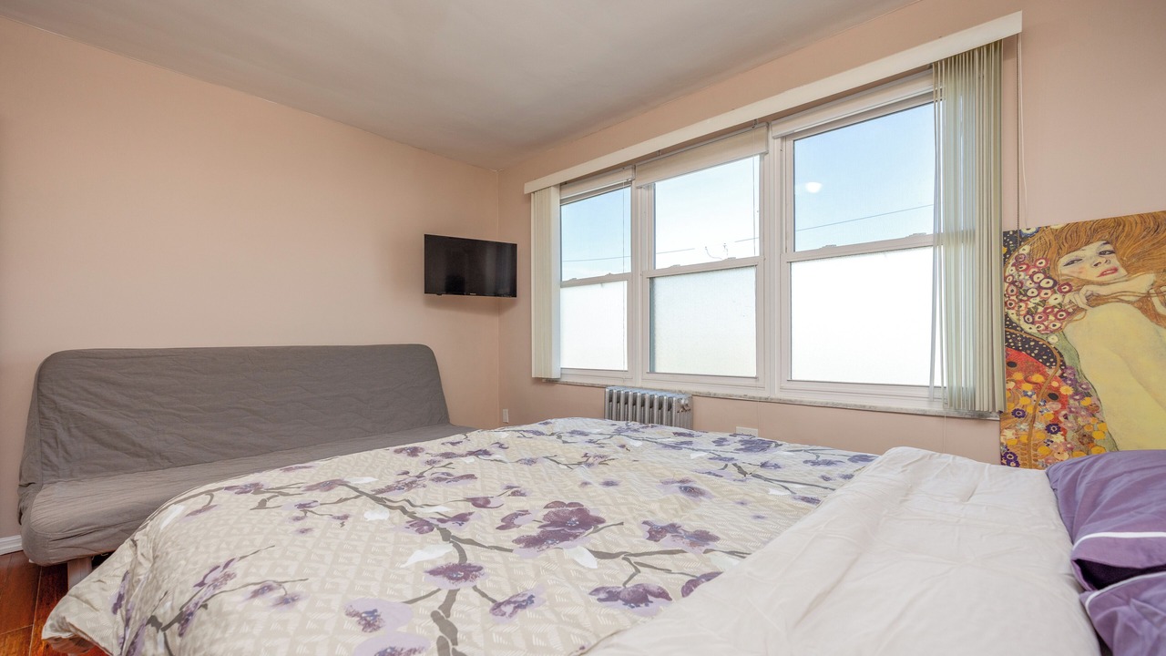 Photo of Bedroom in Flatlands