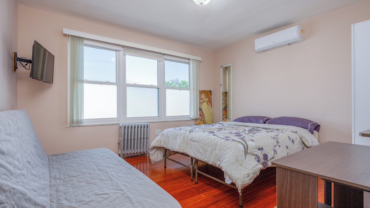 Photo of Bedroom in Flatlands