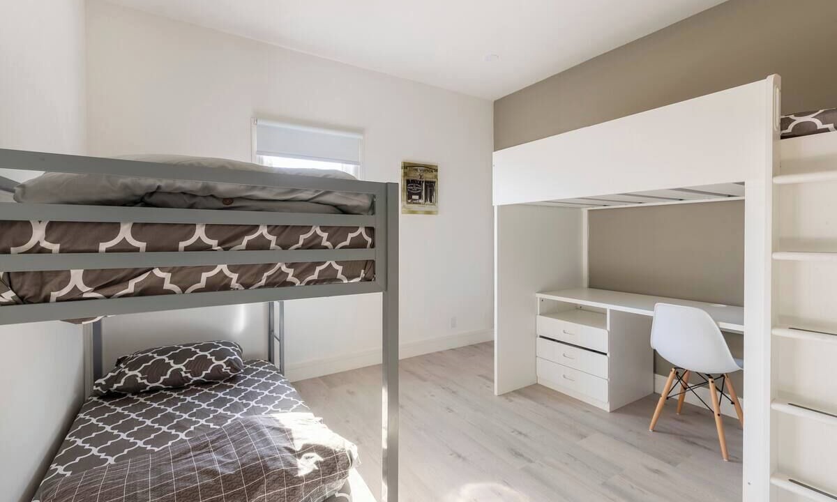 Photo of Bedroom in North Central