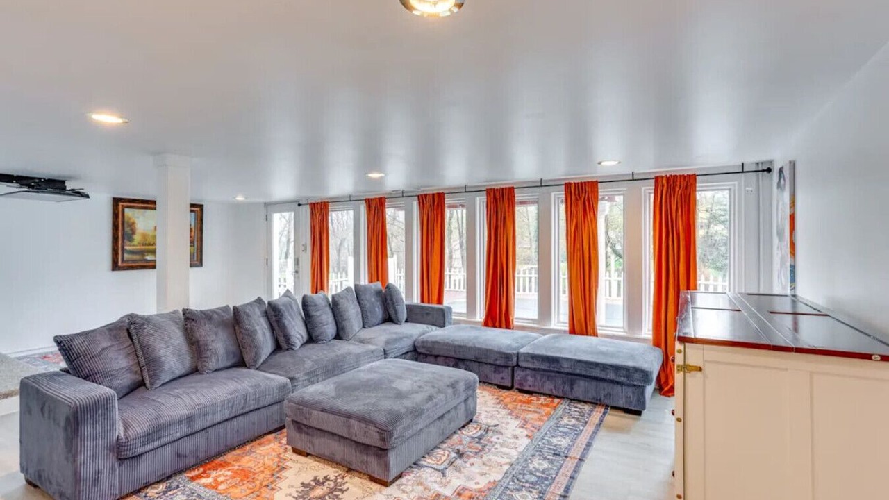 Photo of Livingroom in Lewisburg