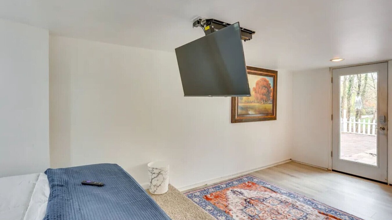 Photo of Bedroom in Lewisburg