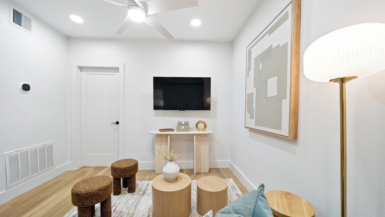 Photo of Livingroom in Greater East End