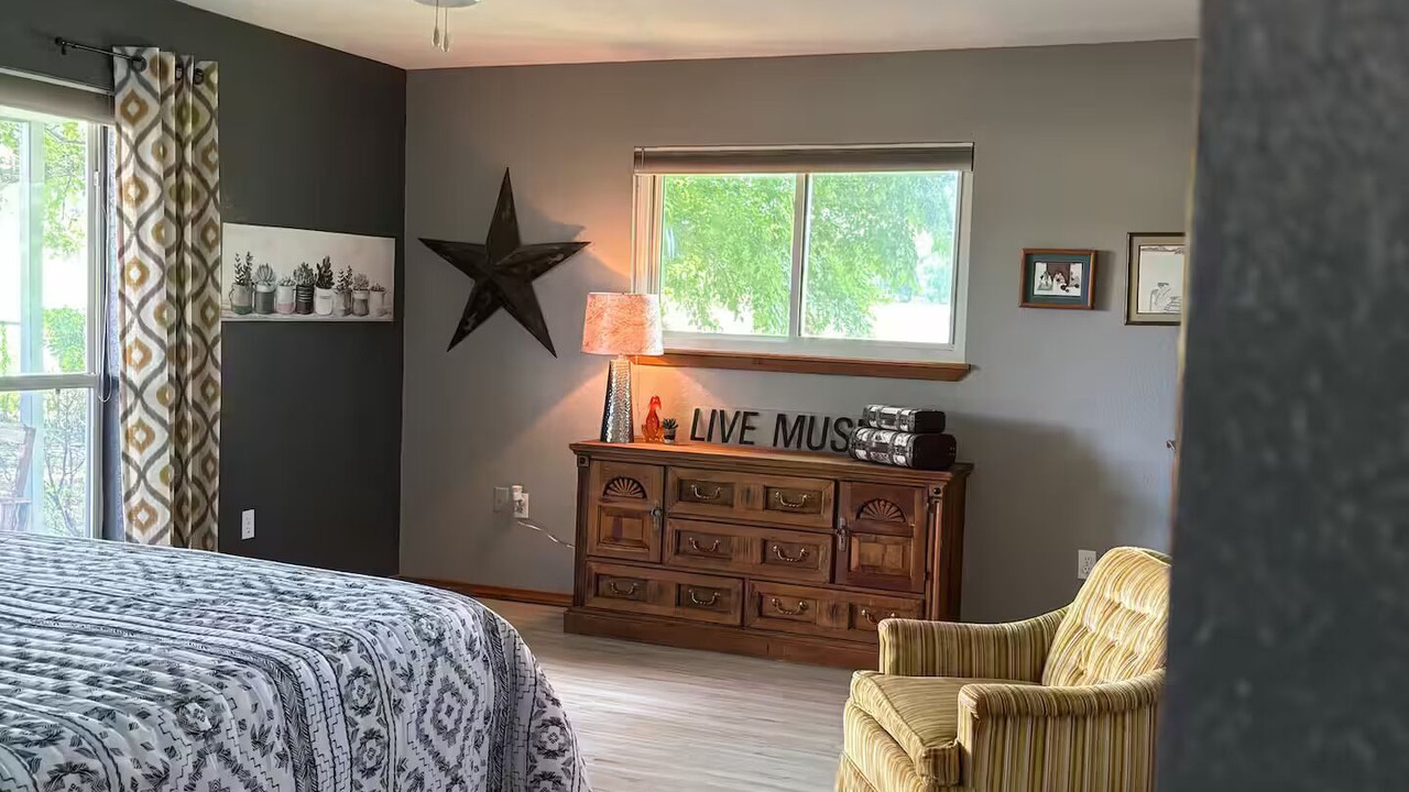 Photo of Bedroom in Oatmeal