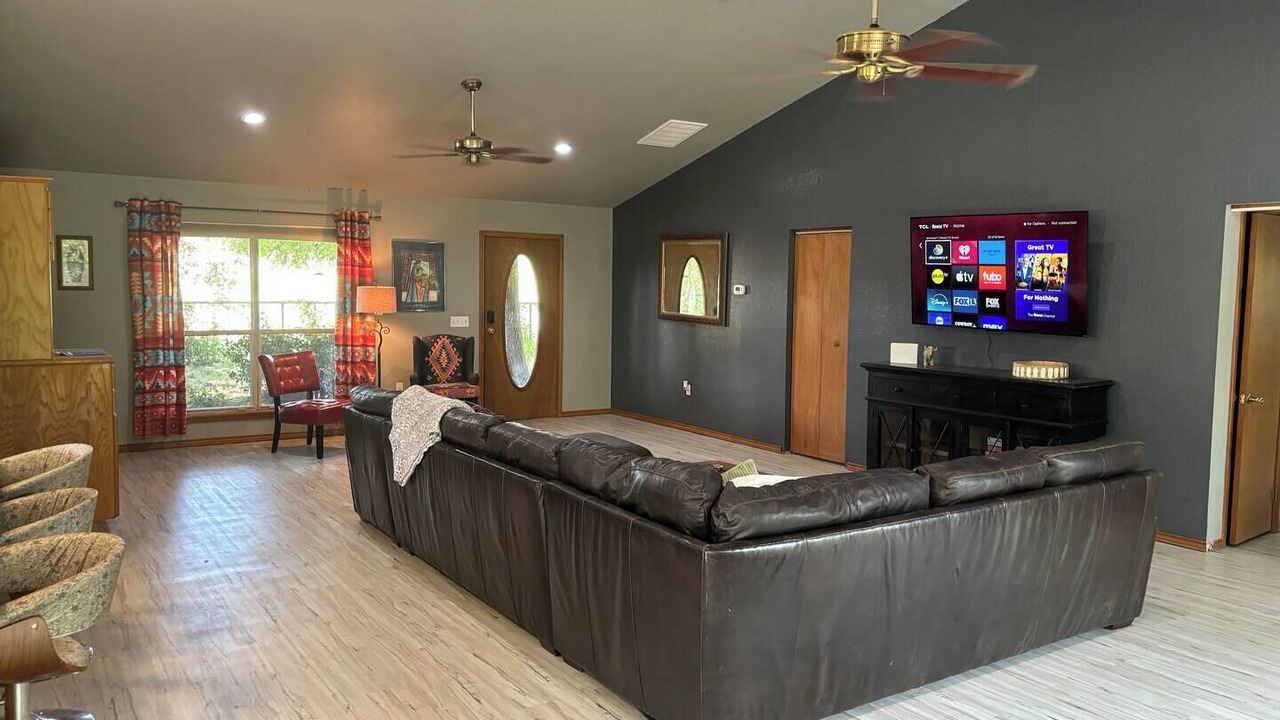Photo of Livingroom in Oatmeal
