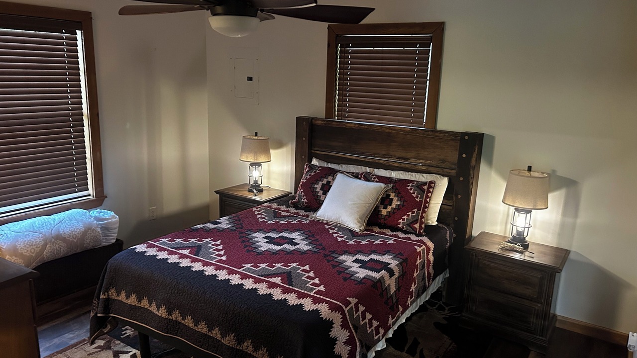 Photo of Bedroom in Petal