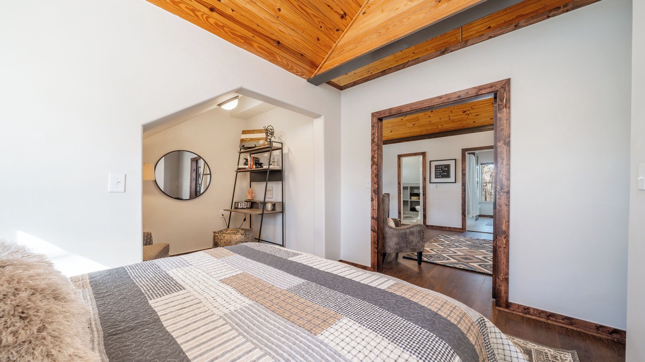 Photo of Bedroom in Bixby