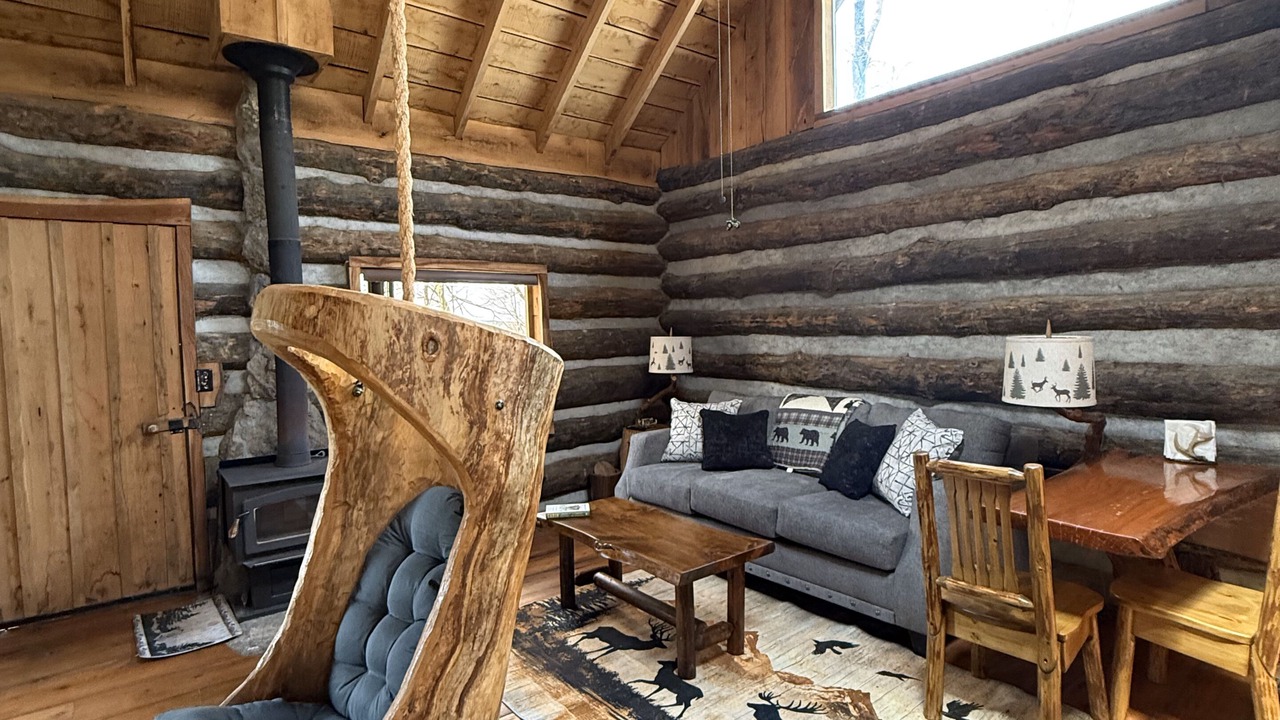 Photo of Livingroom in Elkland