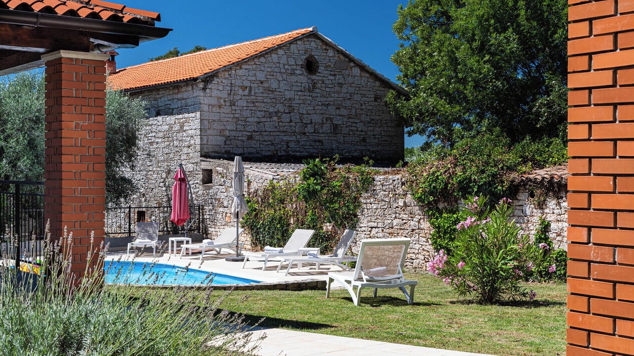 Photo of Outdoor in Farini