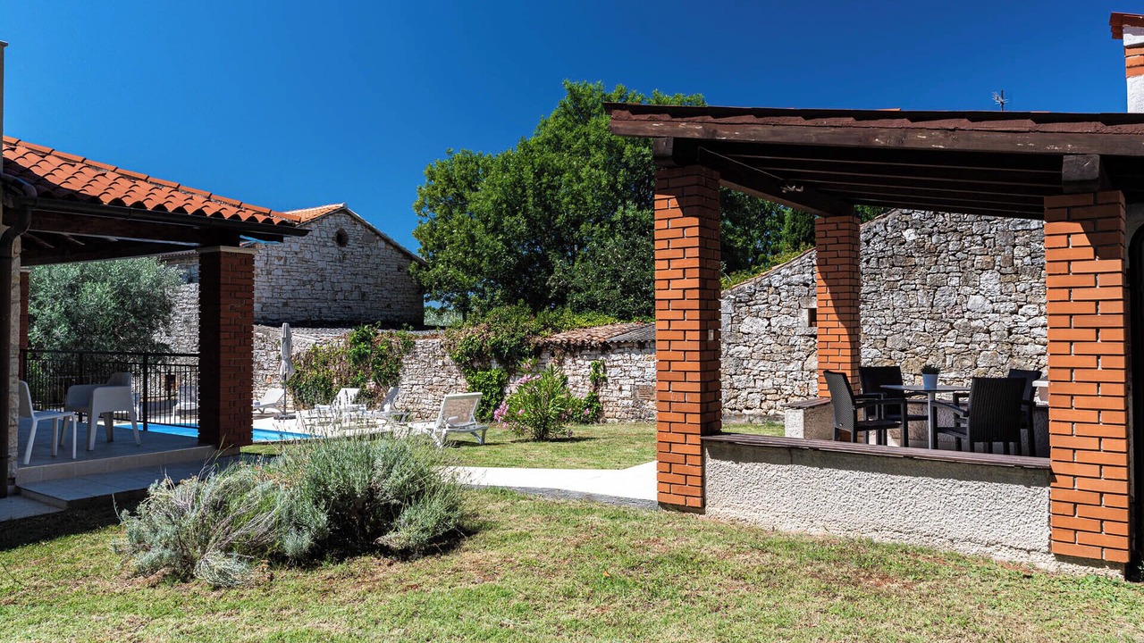 Photo of Outdoor in Farini