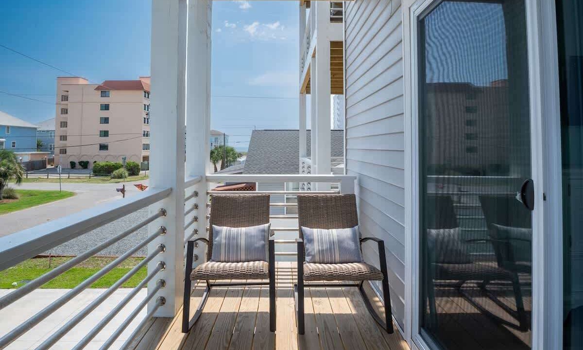 Photo of Patio Balcony in Wilmington Beach