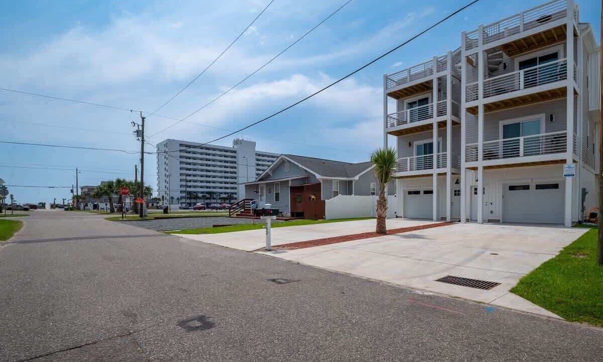 Photo of Others in Wilmington Beach