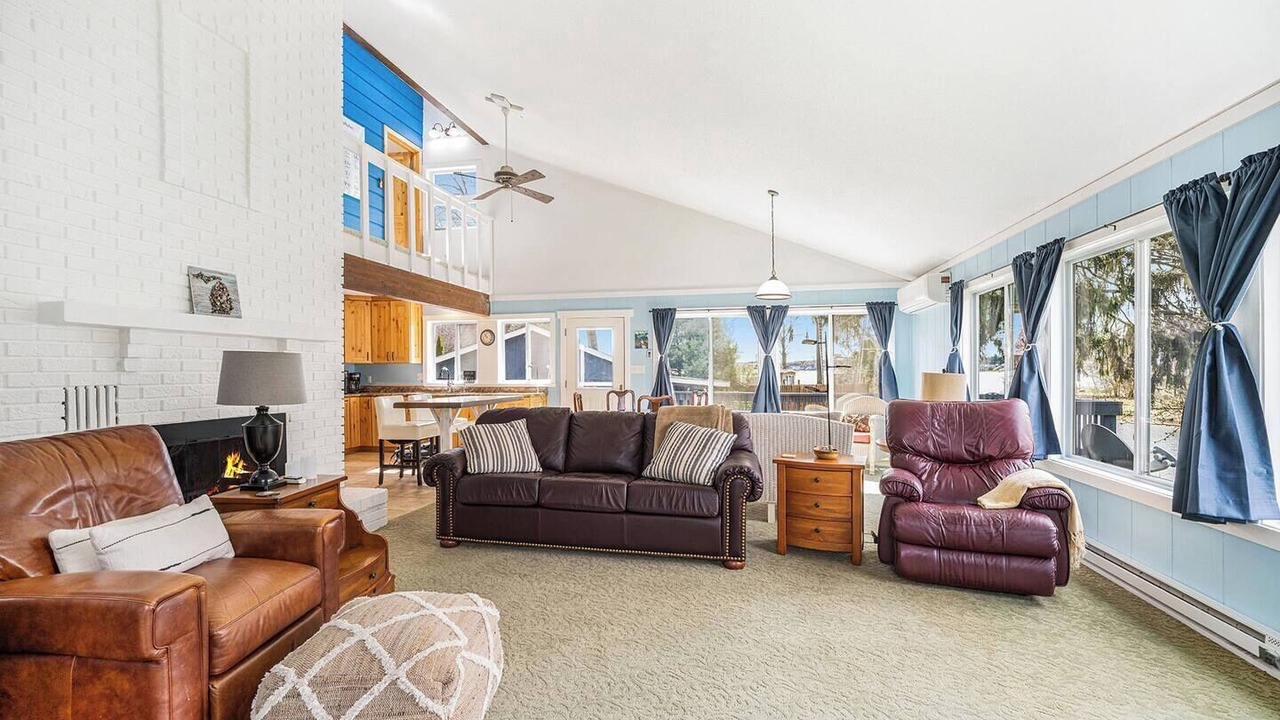 Photo of Livingroom in Kendall