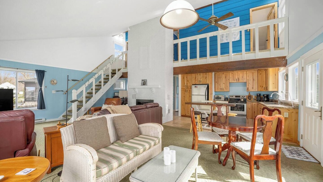 Photo of Livingroom in Kendall
