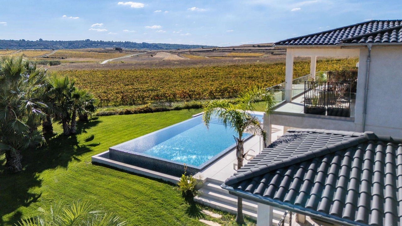 Photo of Outdoor in Plaissan