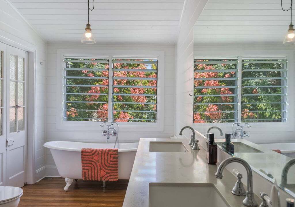 Photo of Bathroom in Teven