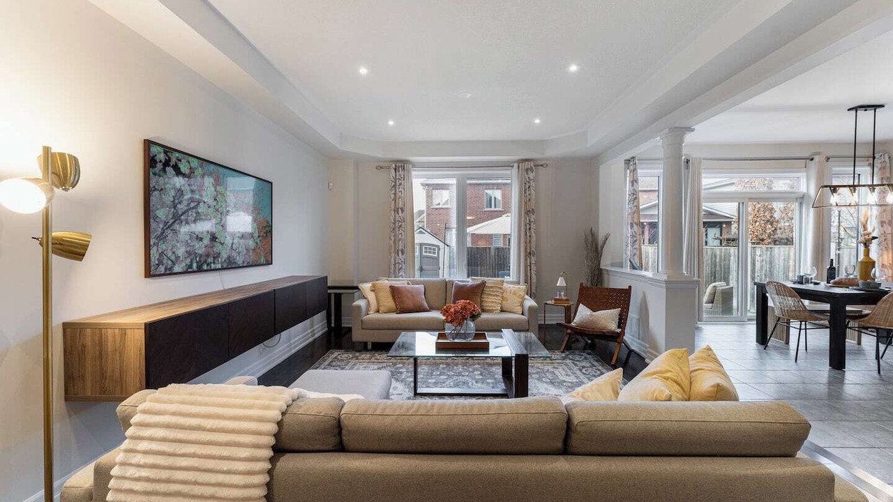 Photo of Livingroom in Milton
