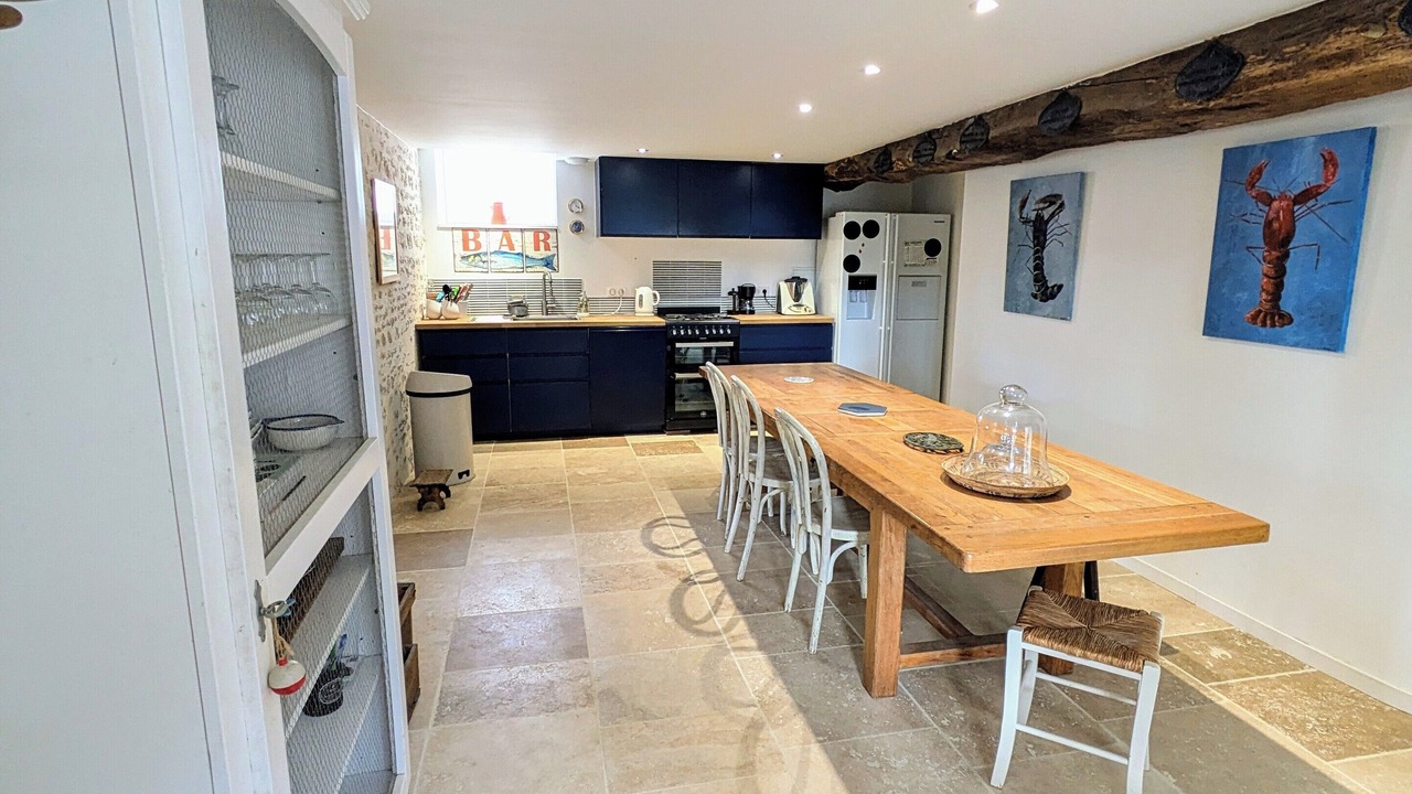 Photo of Kitchen in Angles