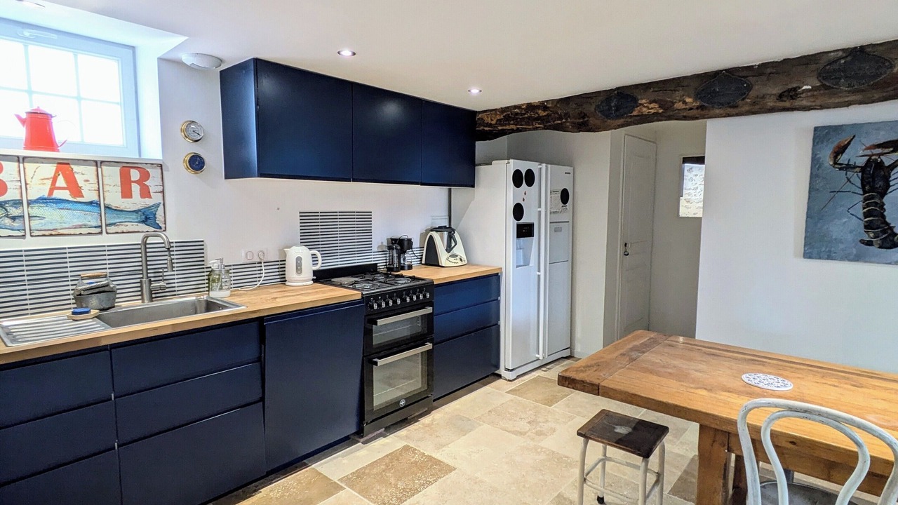 Photo of Kitchen in Angles