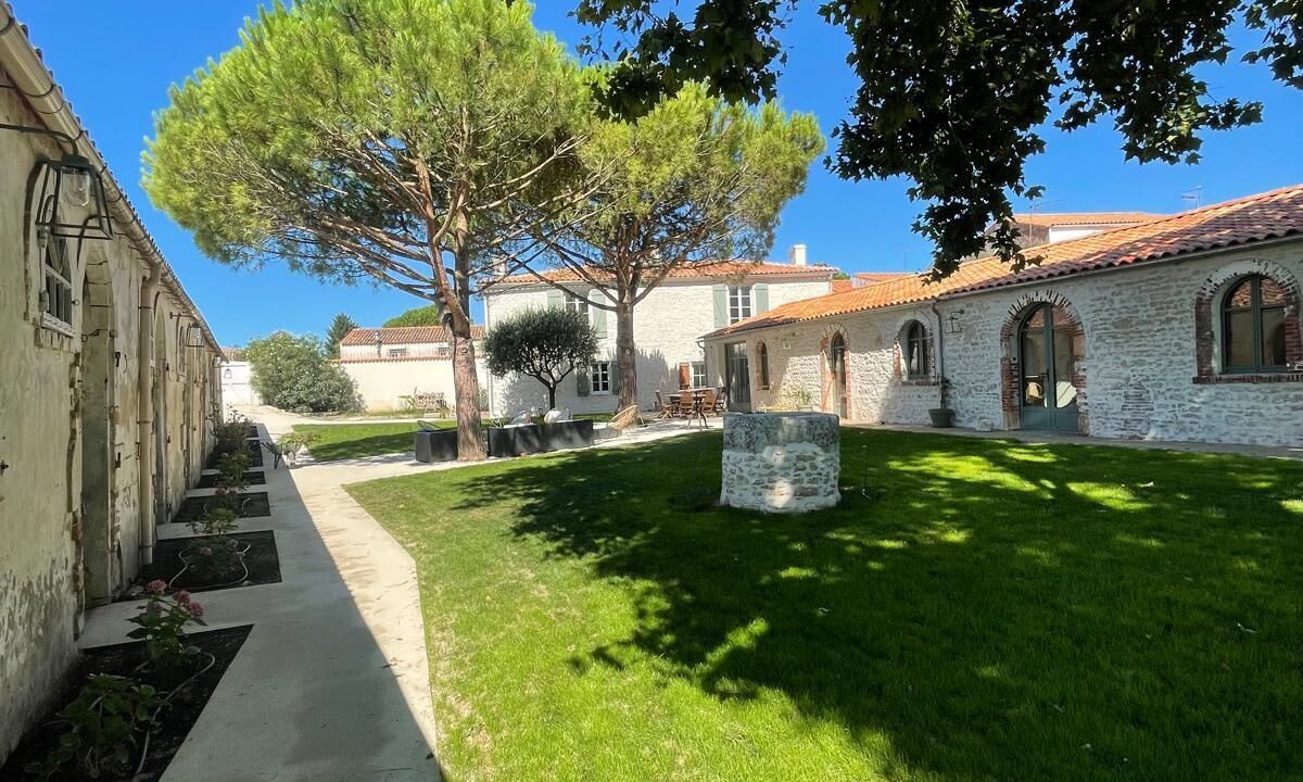 Photo of Outdoor in Angles