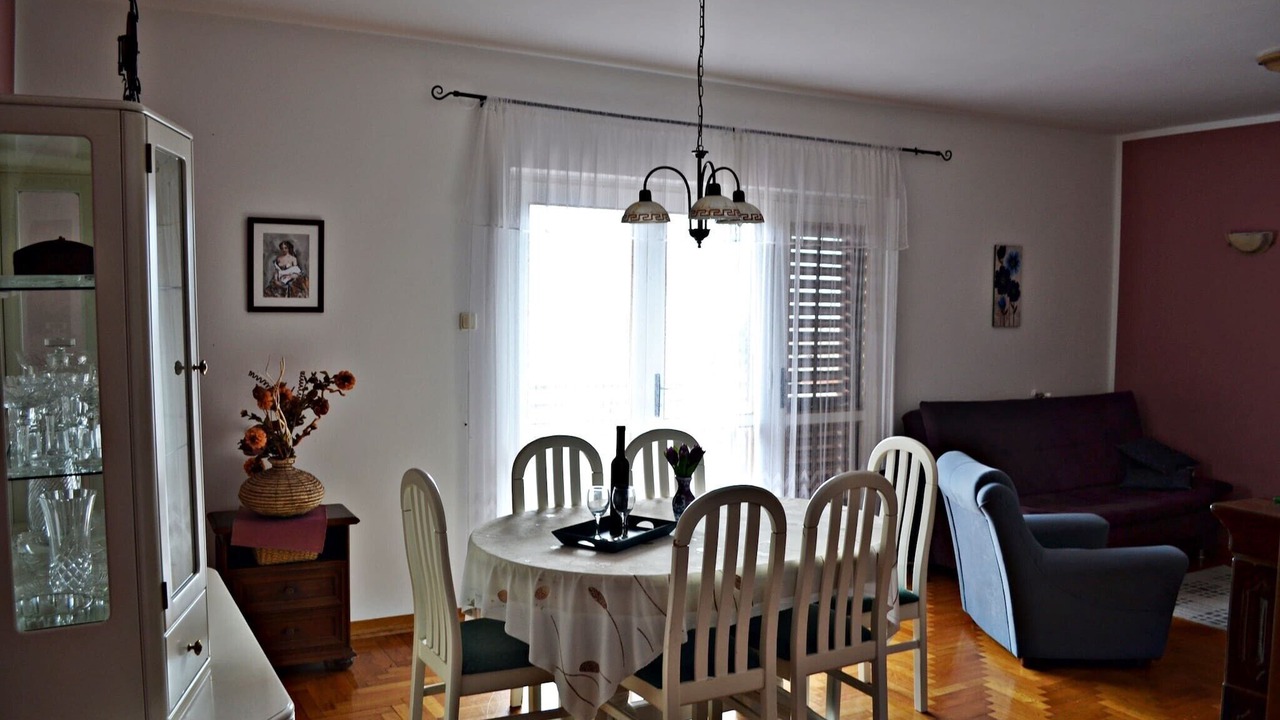 Photo of Livingroom in Krsan